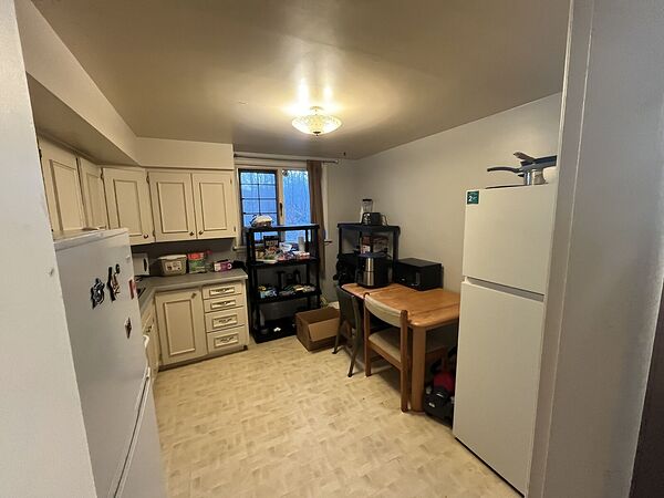 Calgary 1 bedroom Room For Rent for rent. Property photo: 443290-2