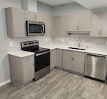 SPACIOUS 2 BED/1 BATH LEGAL BASEMENT SUITE