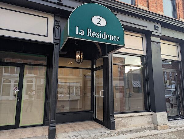 Ridgetown 3 bedrooms Apartment for rent. Property photo: 443734-2