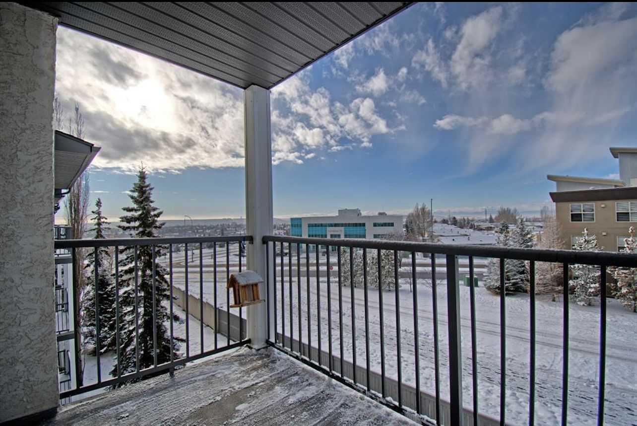 Calgary 2 bedrooms Condo Unit for rent. Property photo: 443979-1