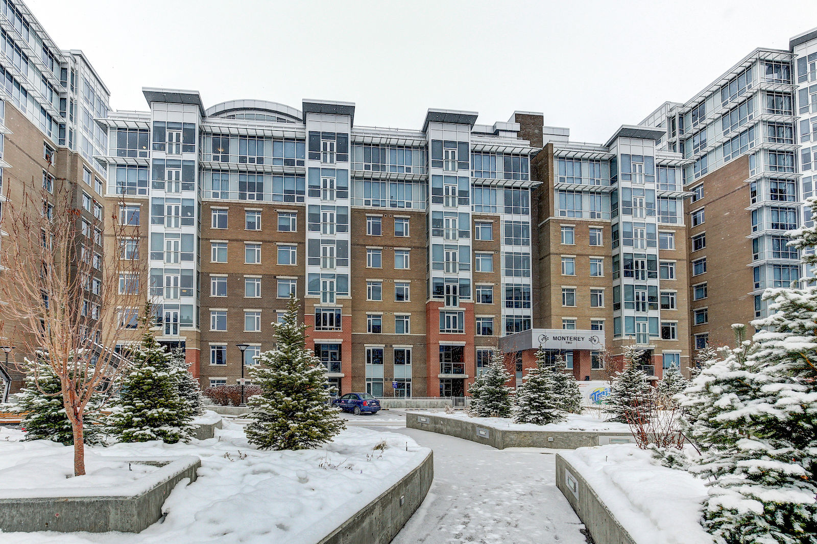 Calgary 2 bedrooms Condo Unit for rent. Property photo: 444193-1