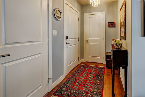 Calgary 2 bedrooms Condo Unit for rent. Property photo: 444193-2