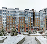 *TOP FLOOR* 2 BED  / 2 BATH LUXURY CONDO