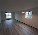 Renovated Dalhousie 2 Bedroom Condo