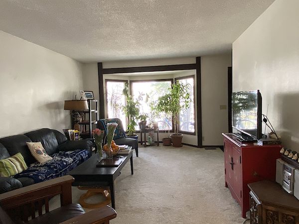 Calgary 2 bedrooms Main Floor for rent. Property photo: 446078-3