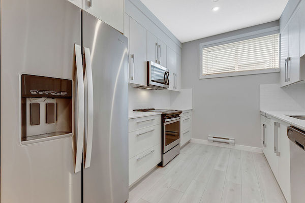 Calgary 3 + Den bedrooms Basement for rent. Property photo: 446661-2