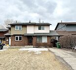 An Ideal 3 Beds+2 baths Duplex in Ranchlands