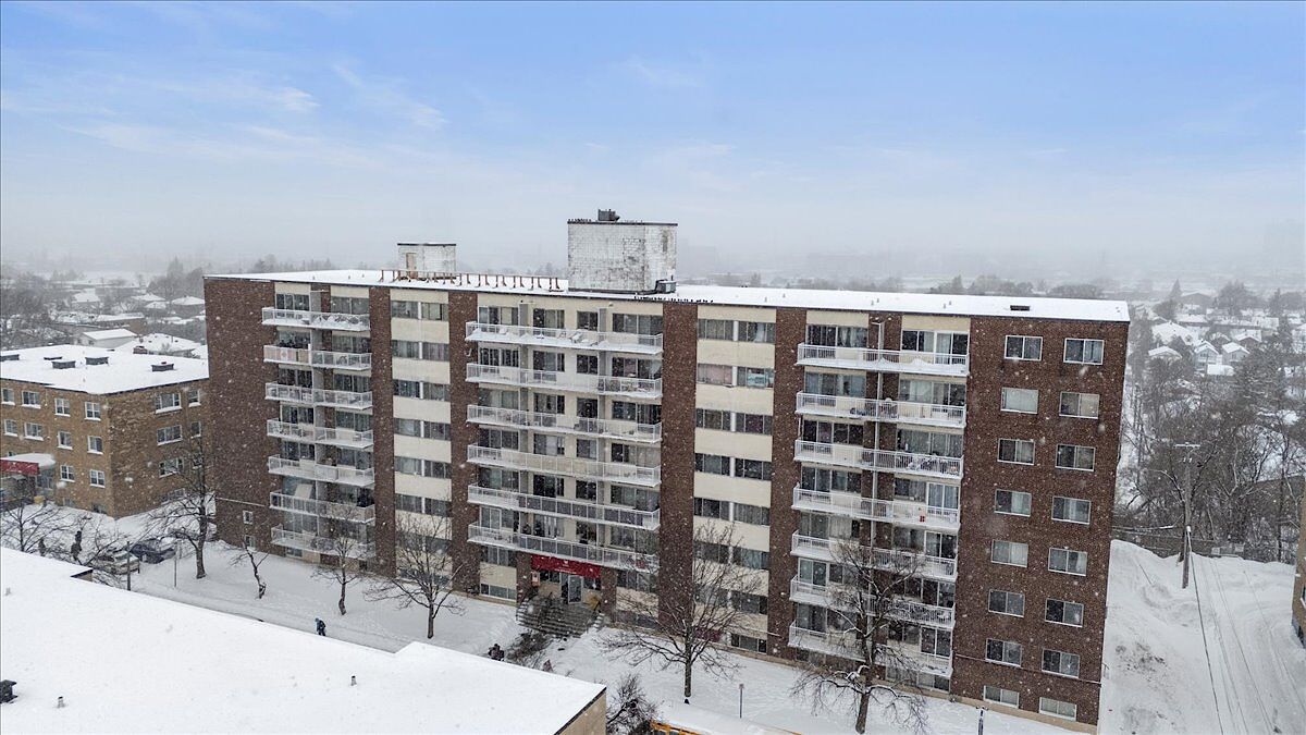 Ottawa bachelor bedrooms Apartment for rent. Property photo: 448813-1