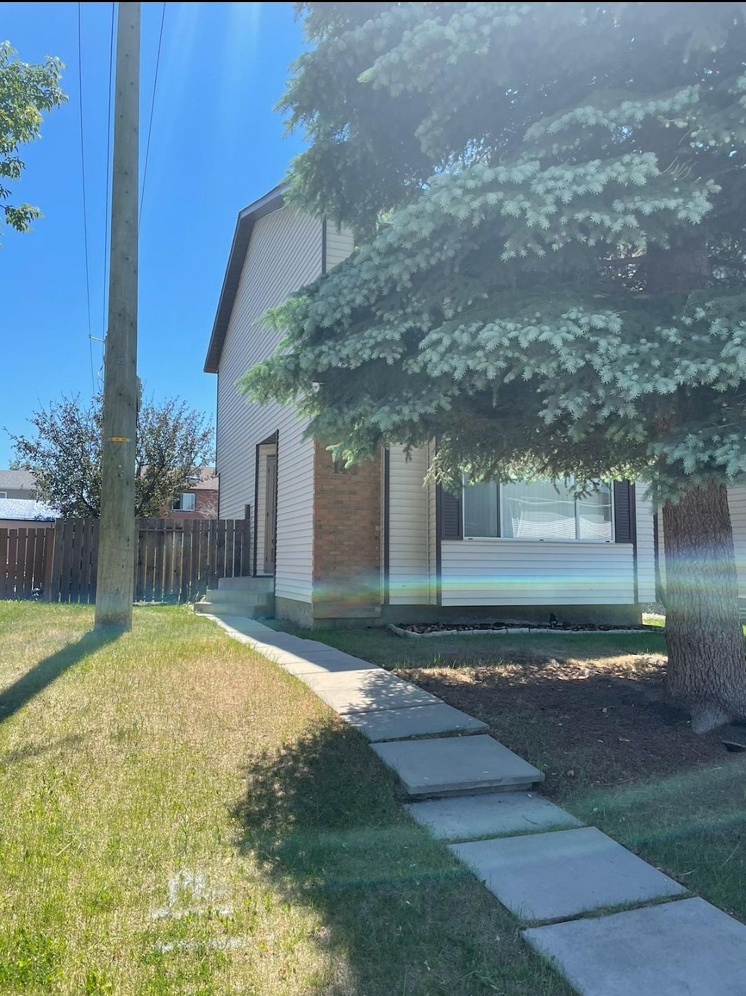 Calgary 4 bedrooms House for rent. Property photo: 449210-1