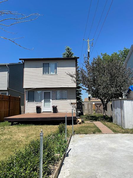 Calgary 4 bedrooms House for rent. Property photo: 449210-3