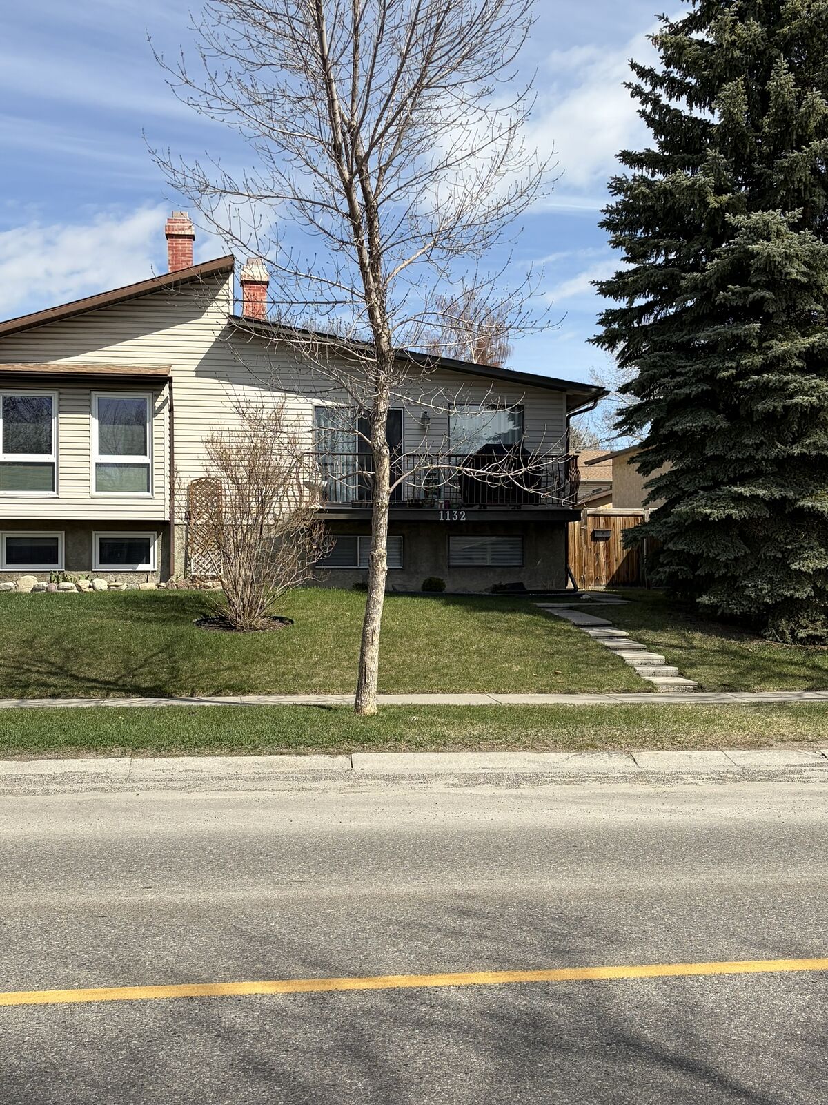 Calgary 2 bedrooms Duplex for rent. Property photo: 45010-1