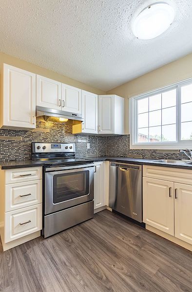 Edmonton 2 bedrooms Townhouse for rent. Property photo: 450156-3