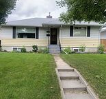 Banff Trail 3 Bedrm Home UofC SAIT Foothills Hosp Prkg Laundry