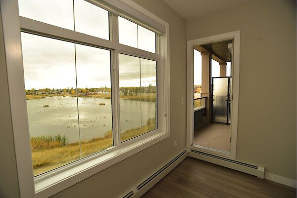 Airdrie 1 bedrooms Apartment for rent. Property photo: 453882-3