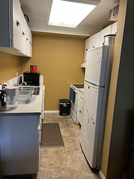 Calgary 3 bedrooms Room For Rent for rent. Property photo: 454255-2