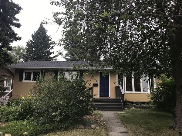 Calgary 5 bedrooms House for rent. Property photo: 455587-2