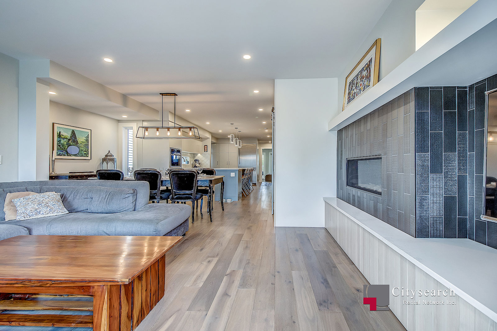 Calgary 4 bedrooms House for rent. Property photo: 456541-1