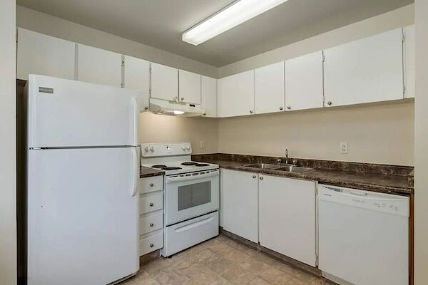 Edmonton 3 bedrooms Townhouse for rent. Property photo: 456596-2
