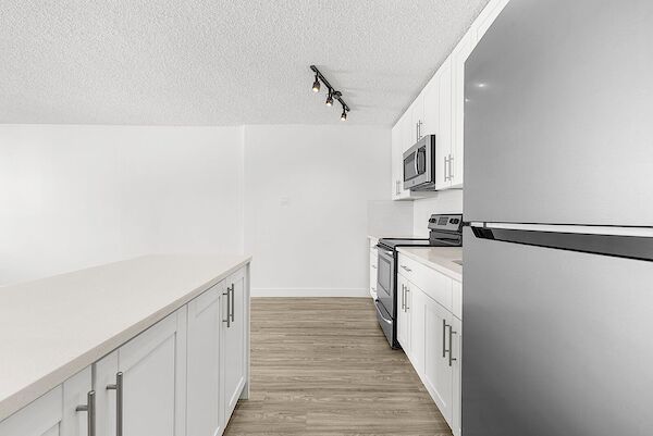 Edmonton 1 bedrooms Apartment for rent. Property photo: 457040-3