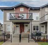 Cozy Townhouse 10 Minutes from Hospital