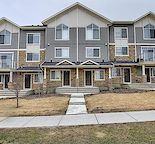 2 Bed/2 Bath + Den/Office + Attached Single Garage- Evanston NW