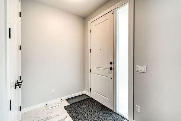 Calgary 4 bedrooms Duplex for rent. Property photo: 459778-3
