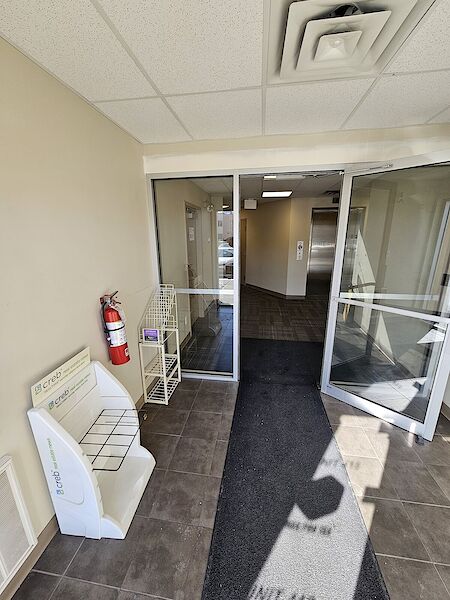 Calgary studio Office Space for rent. Property photo: 459941-2