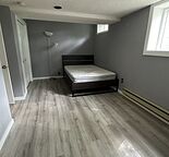 Mainfloor Bedroom  for Rent – (brentwood,  university of Calgary)