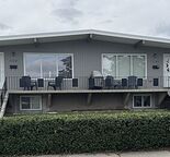 MODERN Renovated 2 BEDROOM LEGAL SUITE.  Registry #6081