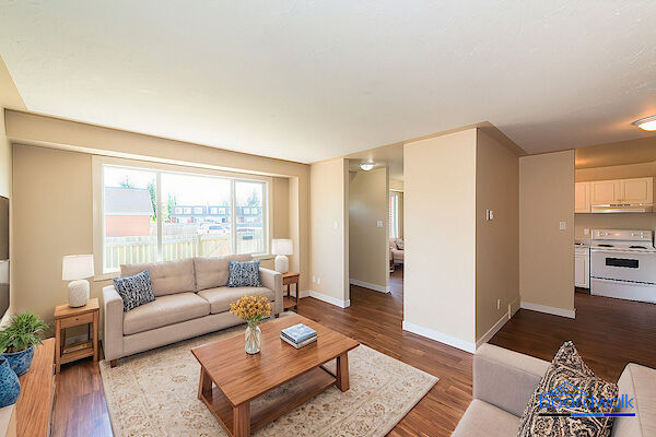 Edmonton 2 bedrooms Townhouse for rent. Property photo: 460675-2