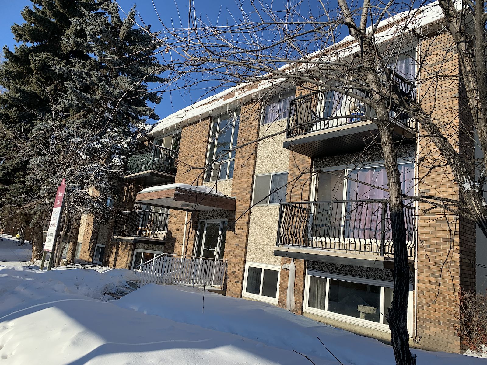 Edmonton 1 bedrooms Apartment for rent. Property photo: 460896-1