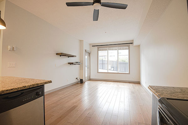 Calgary 1 bedroom Condo Unit for rent. Property photo: 461190-2
