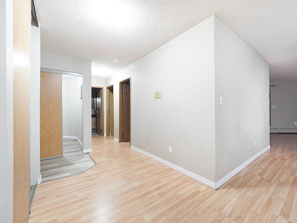 Edmonton bachelor bedrooms Apartment for rent. Property photo: 461499-3