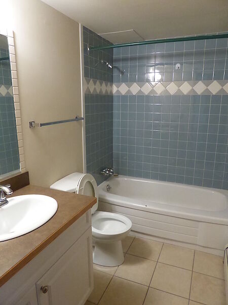 Calgary 2 bedrooms Apartment for rent. Property photo: 462217-2