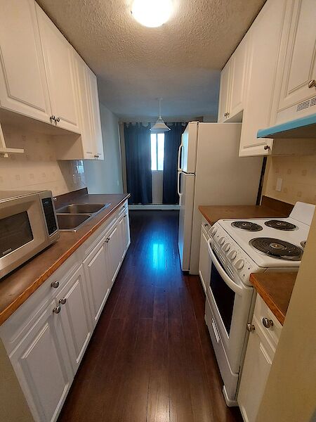 Calgary 2 bedrooms Apartment for rent. Property photo: 462217-3