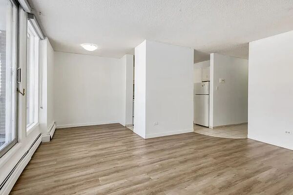 Calgary 2 bedrooms Apartment for rent. Property photo: 462351-2