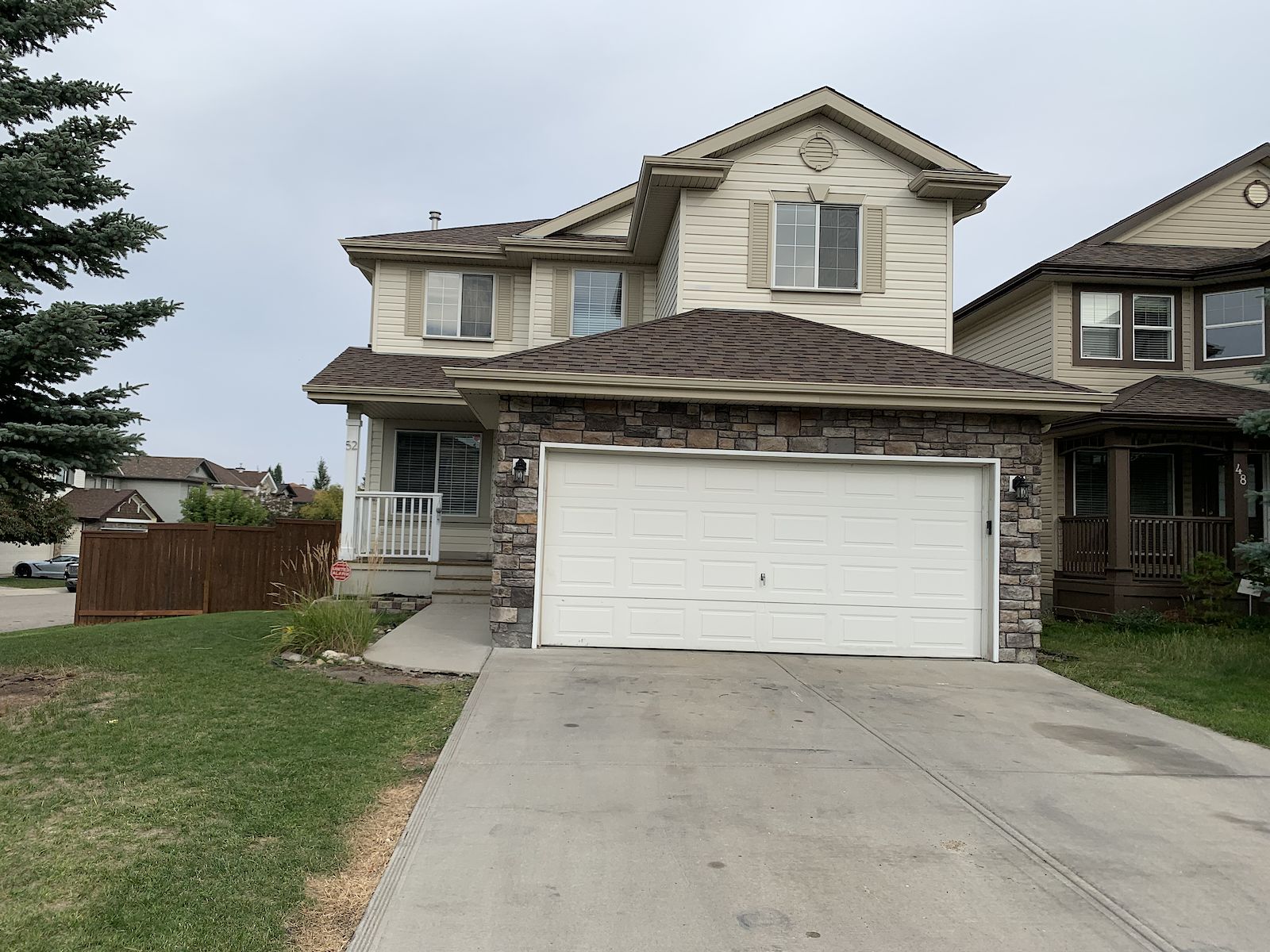 Calgary 4 bedrooms House for rent. Property photo: 462381-1