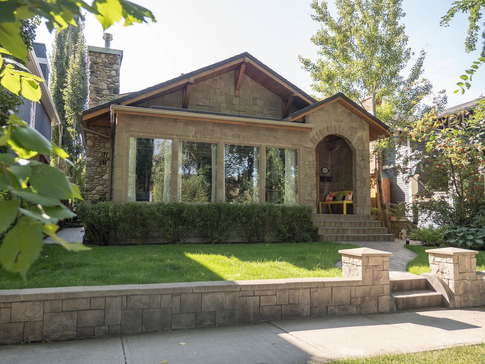 Calgary 1 bedroom Room For Rent for rent. Property photo: 462786-1