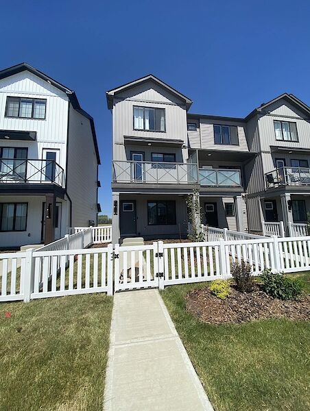 2 Bedroom Townhouse in the Uplands