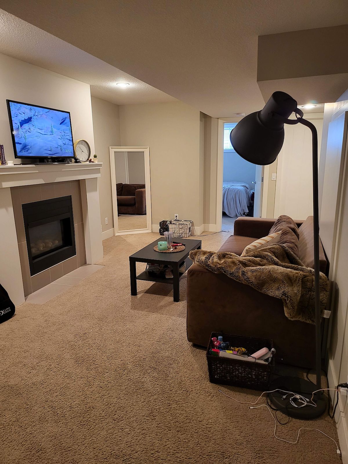 Calgary 1 + Den bedrooms Basement for rent. Property photo: 463572-1