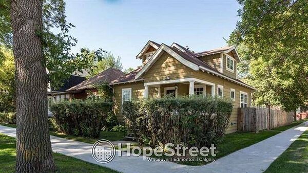 2 Bedroom House for Rent in Alberta Avenue