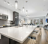 Beautiful, Fully Furnished 2 Bed / 2 Bath Condo in Lower Mount Royal