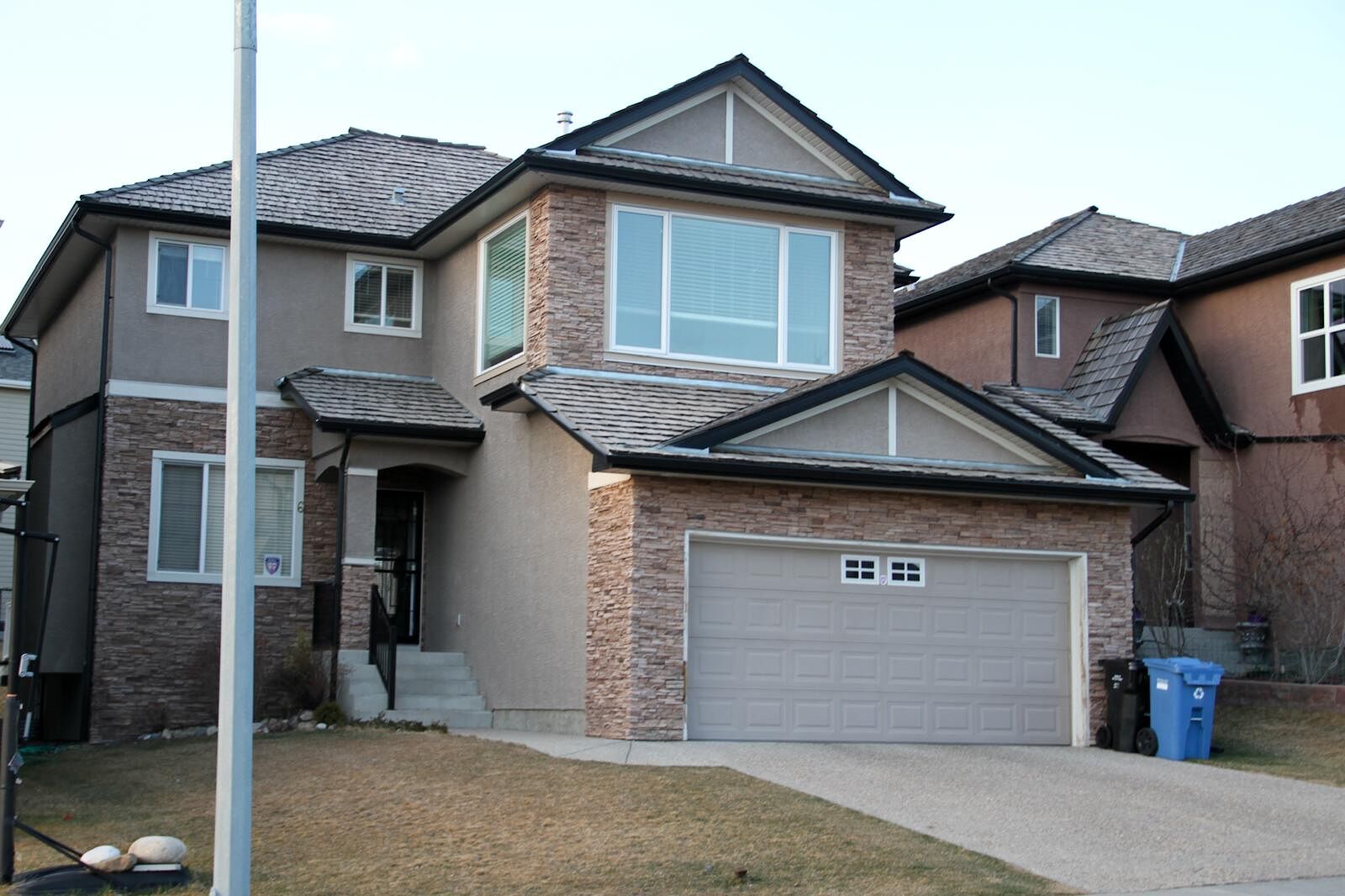 Calgary 3 + Den bedrooms House for rent. Property photo: 465184-1