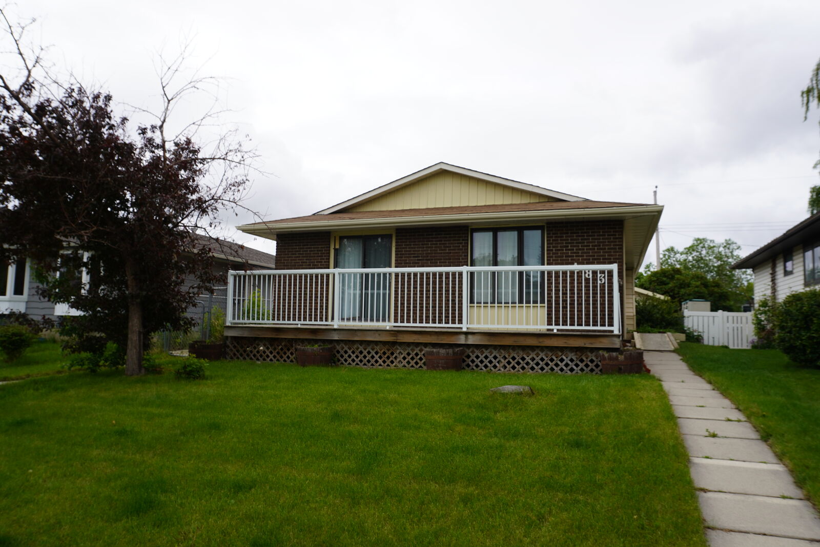 Calgary 3 + Den bedrooms House for rent. Property photo: 465546-1