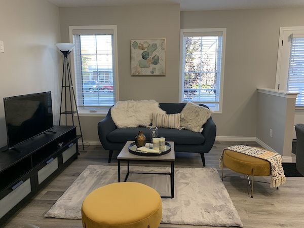 Calgary 3 bedrooms Townhouse for rent. Property photo: 465813-2
