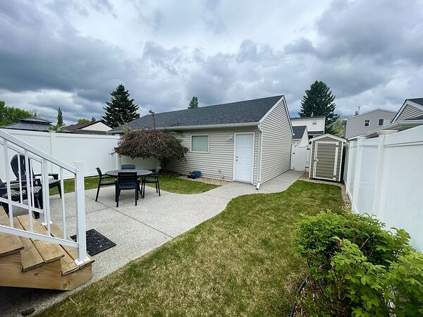 Calgary 2 bedrooms Duplex for rent. Property photo: 4667-3