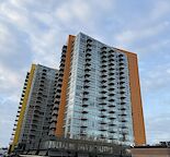 Great mountain view. Close to LRT, shopping, etc.