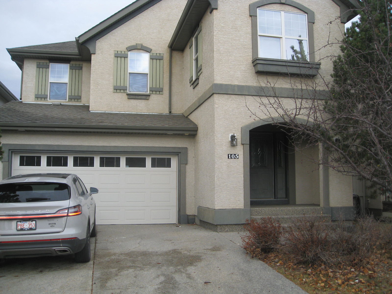 Calgary 3 bedrooms House for rent. Property photo: 470487-1