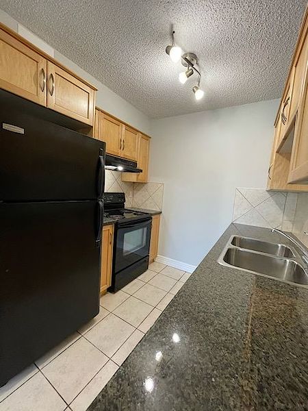 Calgary 2 bedrooms Apartment for rent. Property photo: 470781-3
