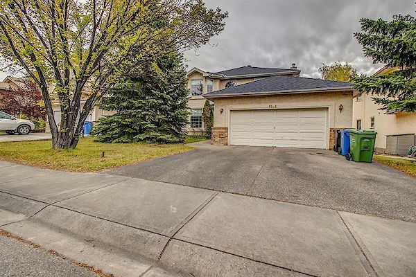Beautiful Newly finished House in desirable area of Edgemont